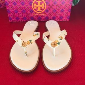 NIB Tory Burch Benton Thong/Printed Calf Leather Sandals Size 8